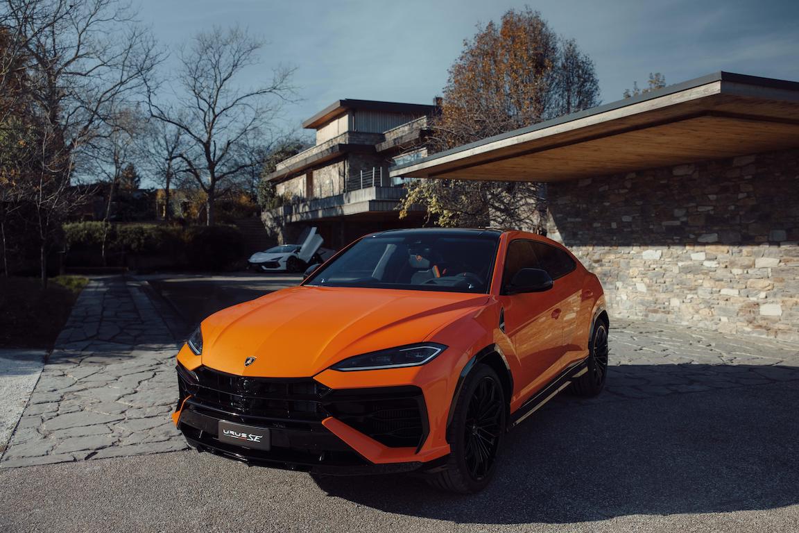 Lamborghini Urus SE 2025